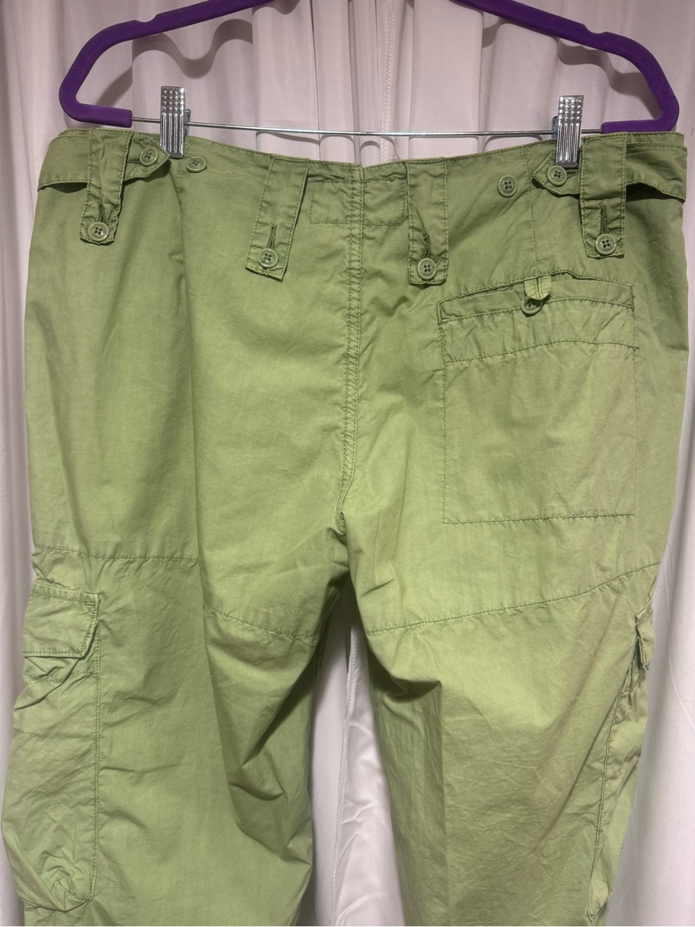 Women's Olive Green Cargo Capris Pants - Picture 4 of 4